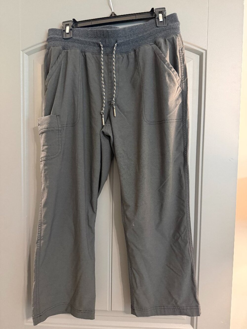 Cargo Capris